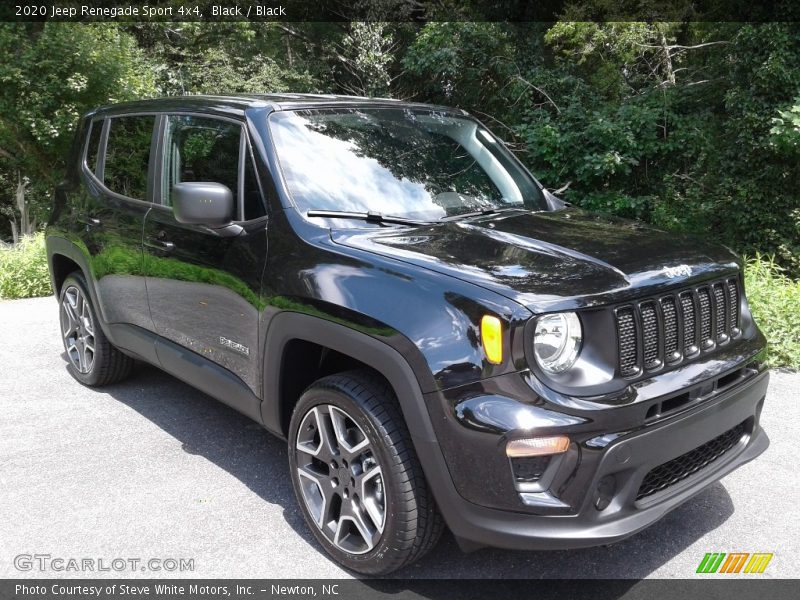 Front 3/4 View of 2020 Renegade Sport 4x4