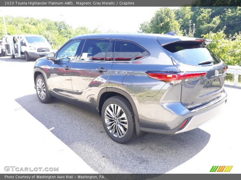 Magnetic Gray Metallic / Graphite 2020 Toyota Highlander Platinum AWD