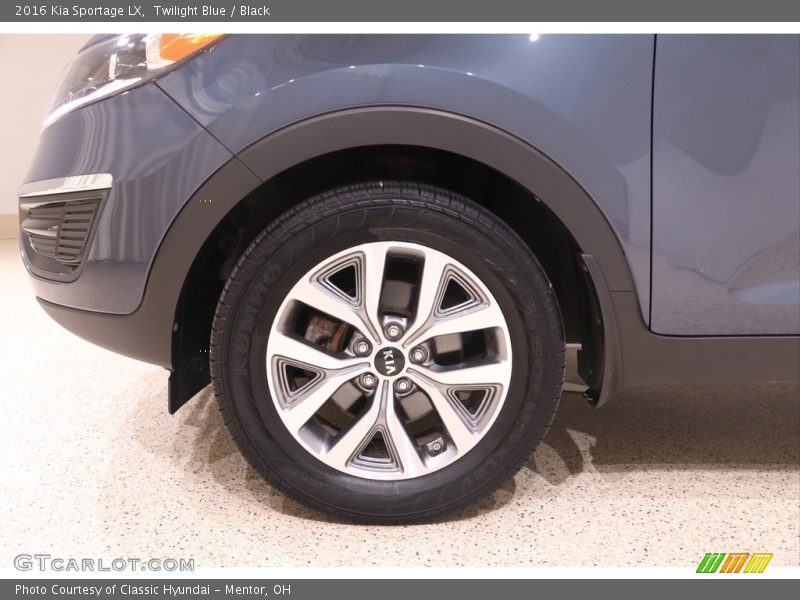  2016 Sportage LX Wheel