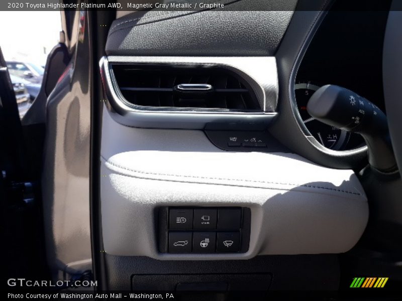Magnetic Gray Metallic / Graphite 2020 Toyota Highlander Platinum AWD