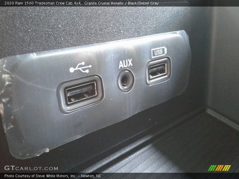 Granite Crystal Metallic / Black/Diesel Gray 2020 Ram 1500 Tradesman Crew Cab 4x4