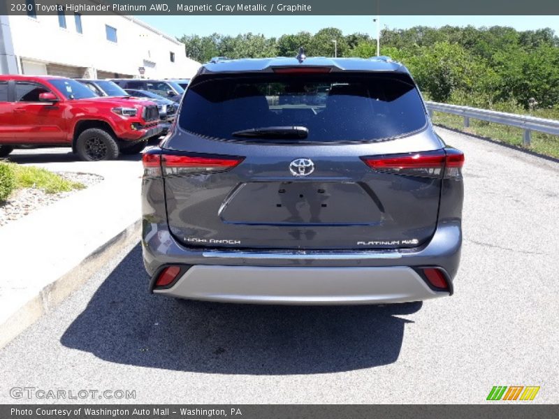 Magnetic Gray Metallic / Graphite 2020 Toyota Highlander Platinum AWD