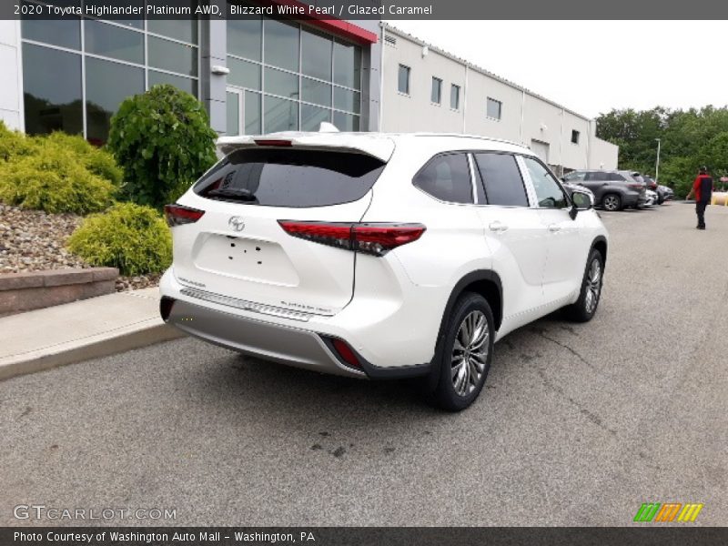 Blizzard White Pearl / Glazed Caramel 2020 Toyota Highlander Platinum AWD