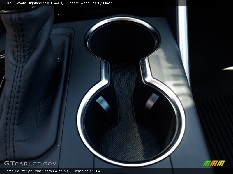 Blizzard White Pearl / Black 2020 Toyota Highlander XLE AWD