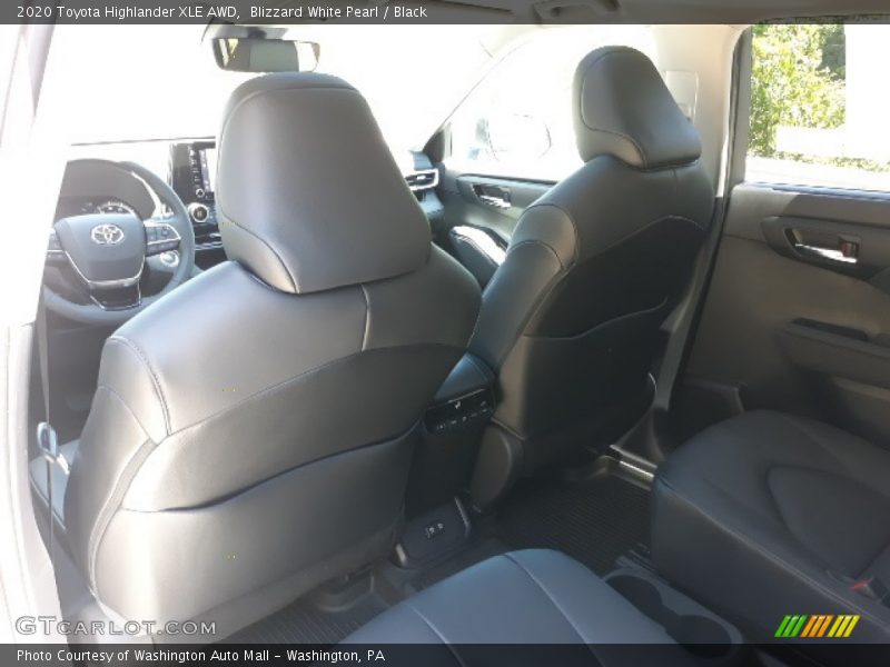 Blizzard White Pearl / Black 2020 Toyota Highlander XLE AWD