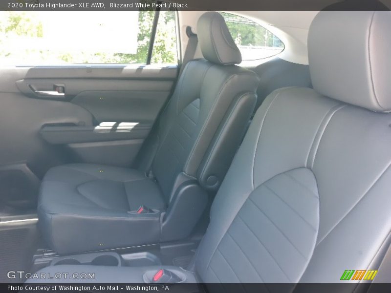Blizzard White Pearl / Black 2020 Toyota Highlander XLE AWD