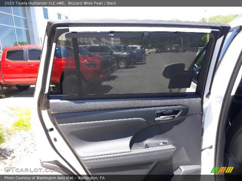 Blizzard White Pearl / Black 2020 Toyota Highlander XLE AWD