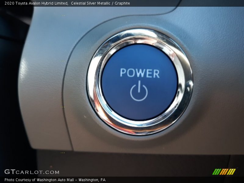 Celestial Silver Metallic / Graphite 2020 Toyota Avalon Hybrid Limited