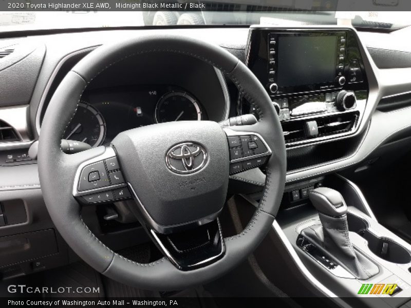 Midnight Black Metallic / Black 2020 Toyota Highlander XLE AWD