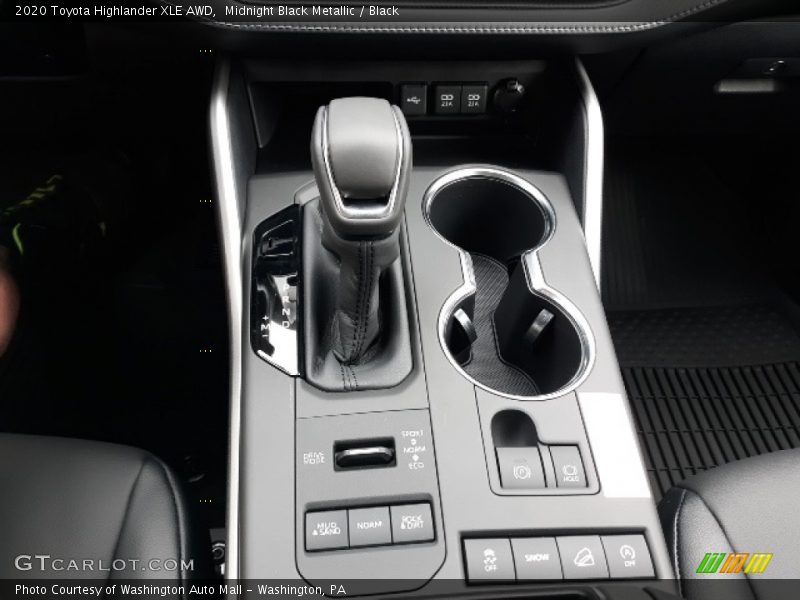 Midnight Black Metallic / Black 2020 Toyota Highlander XLE AWD