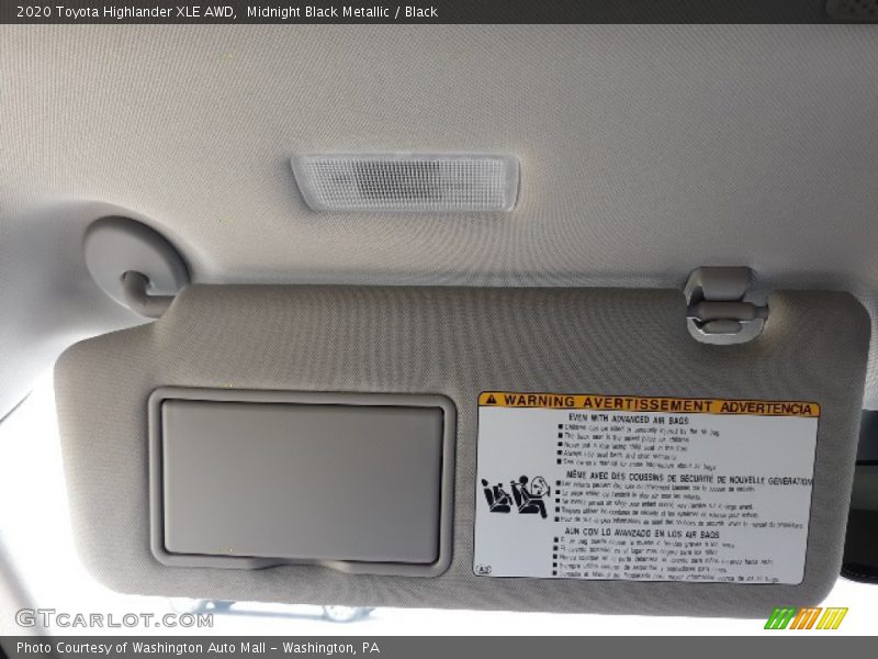 Midnight Black Metallic / Black 2020 Toyota Highlander XLE AWD