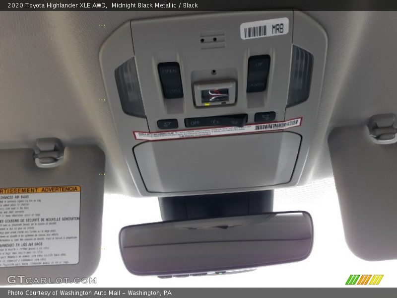 Midnight Black Metallic / Black 2020 Toyota Highlander XLE AWD