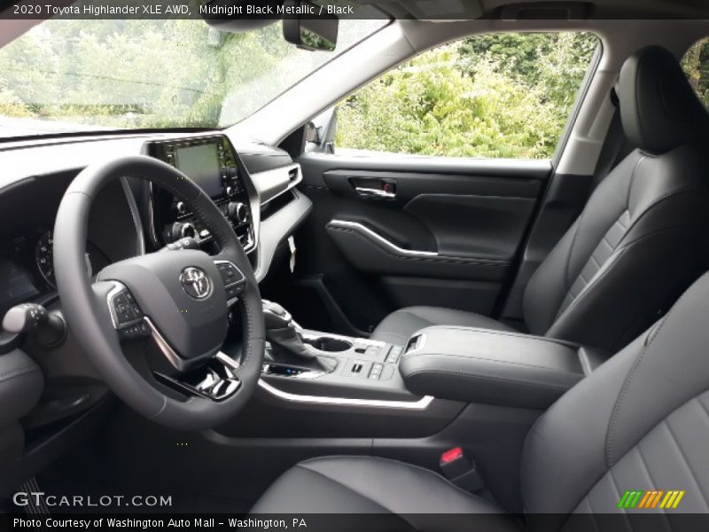 Midnight Black Metallic / Black 2020 Toyota Highlander XLE AWD