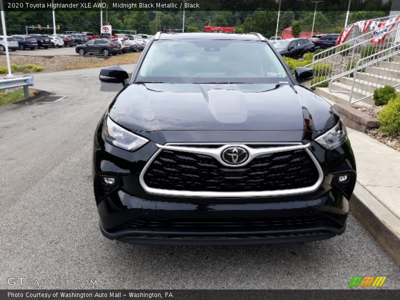 Midnight Black Metallic / Black 2020 Toyota Highlander XLE AWD