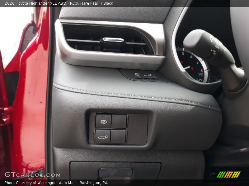Ruby Flare Pearl / Black 2020 Toyota Highlander XLE AWD