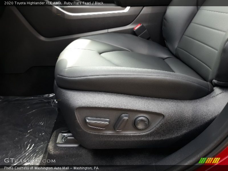 Ruby Flare Pearl / Black 2020 Toyota Highlander XLE AWD