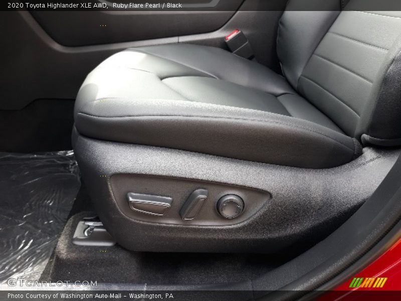 Ruby Flare Pearl / Black 2020 Toyota Highlander XLE AWD