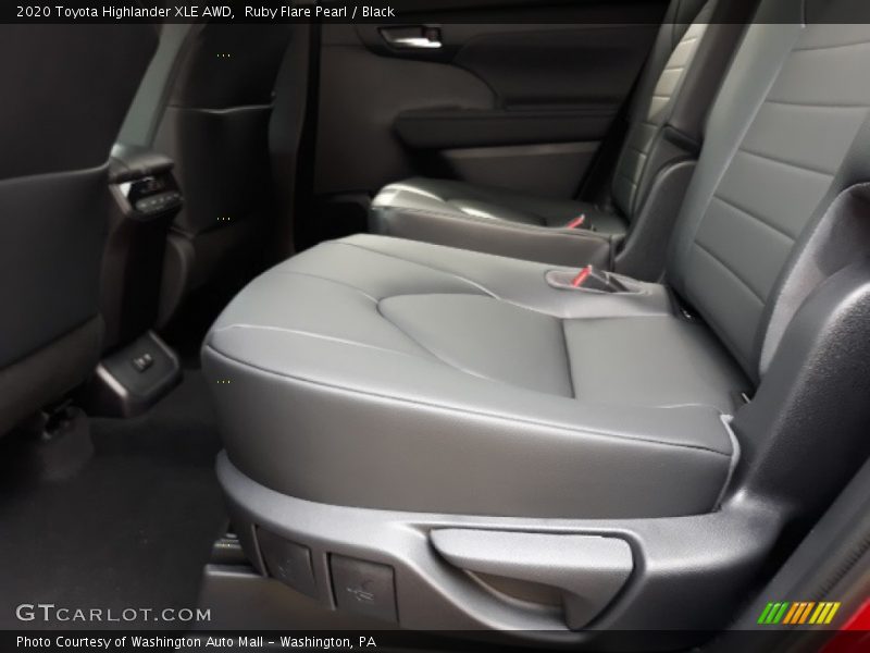 Ruby Flare Pearl / Black 2020 Toyota Highlander XLE AWD