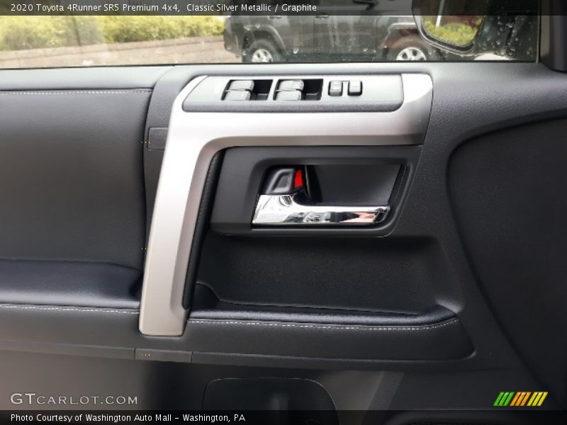 Classic Silver Metallic / Graphite 2020 Toyota 4Runner SR5 Premium 4x4