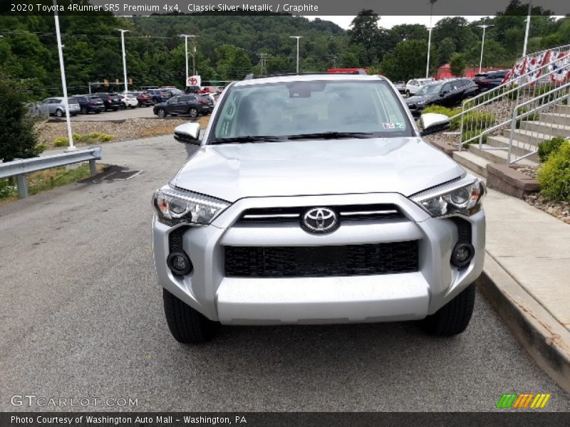 Classic Silver Metallic / Graphite 2020 Toyota 4Runner SR5 Premium 4x4