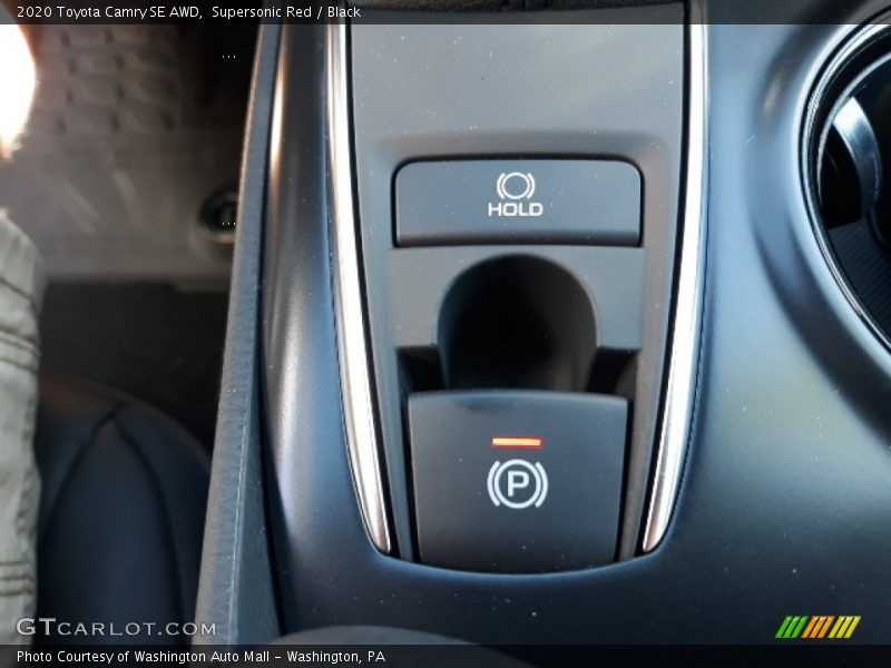 Controls of 2020 Camry SE AWD