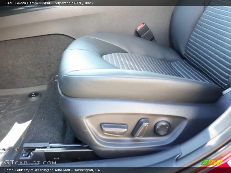 Supersonic Red / Black 2020 Toyota Camry SE AWD