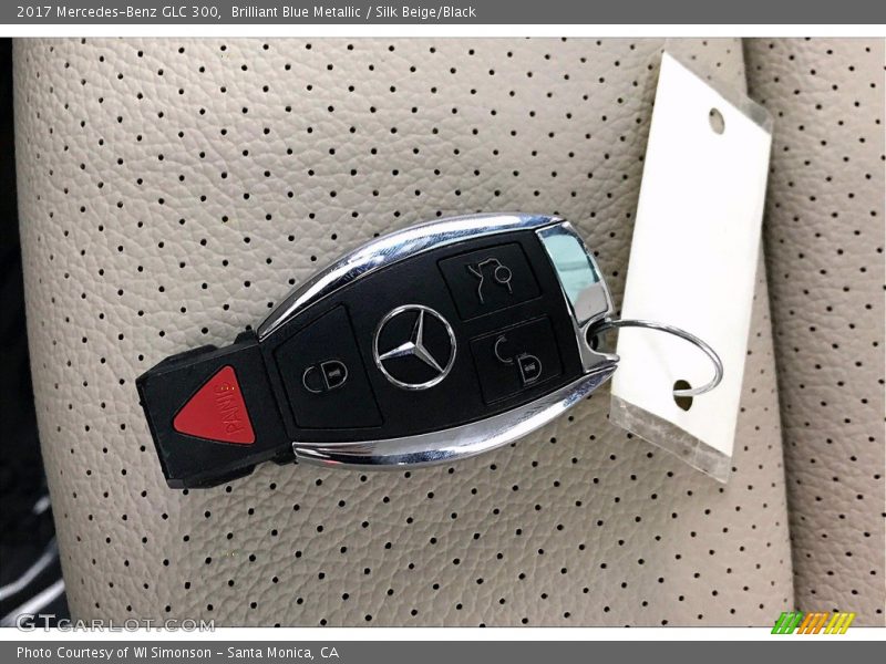 Brilliant Blue Metallic / Silk Beige/Black 2017 Mercedes-Benz GLC 300