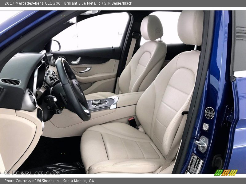 Brilliant Blue Metallic / Silk Beige/Black 2017 Mercedes-Benz GLC 300