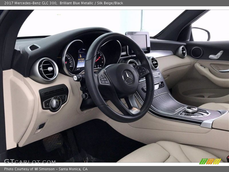 Brilliant Blue Metallic / Silk Beige/Black 2017 Mercedes-Benz GLC 300