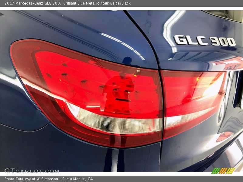 Brilliant Blue Metallic / Silk Beige/Black 2017 Mercedes-Benz GLC 300