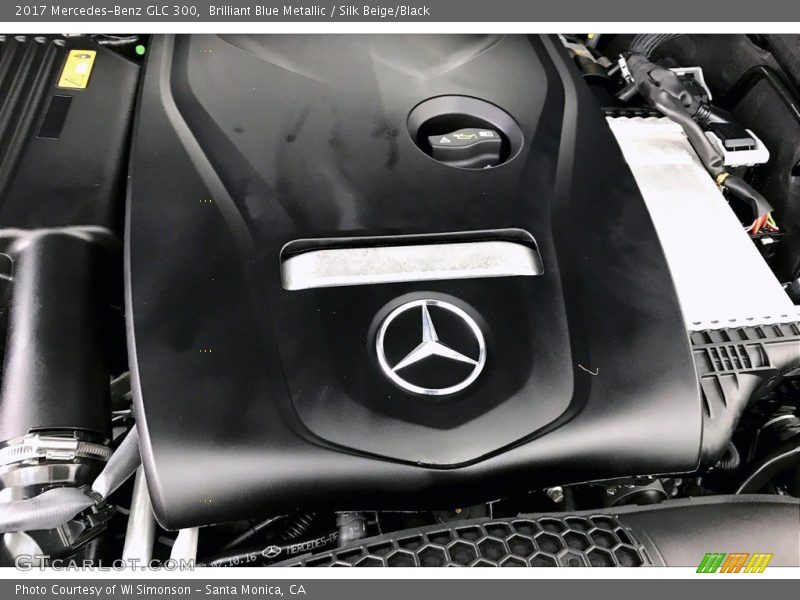 Brilliant Blue Metallic / Silk Beige/Black 2017 Mercedes-Benz GLC 300