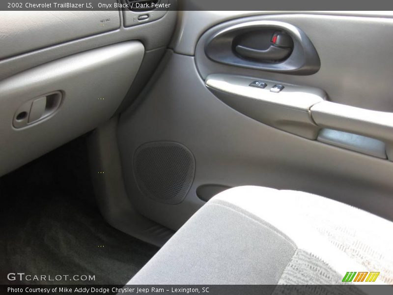 Onyx Black / Dark Pewter 2002 Chevrolet TrailBlazer LS