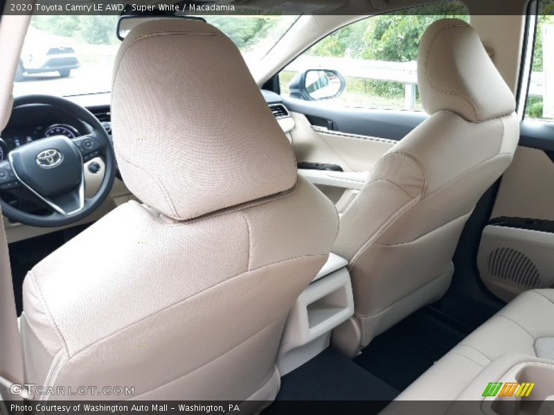 Super White / Macadamia 2020 Toyota Camry LE AWD