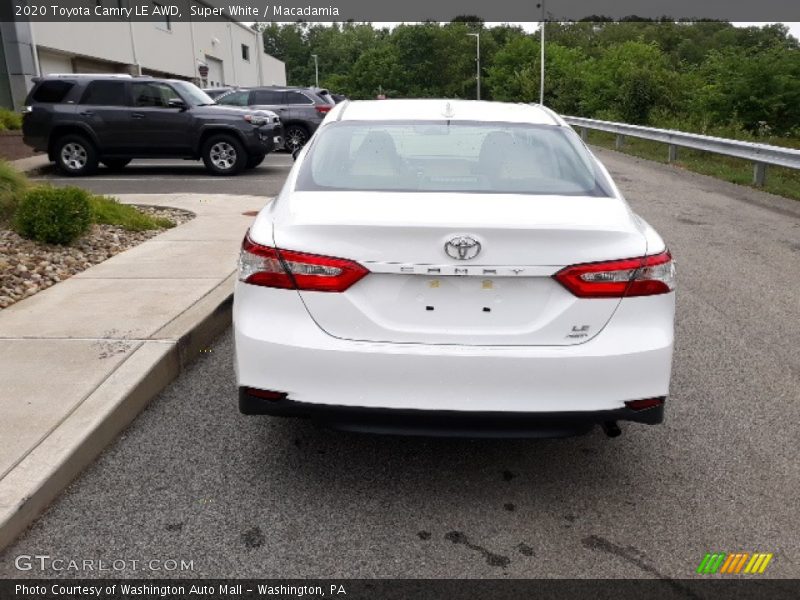 Super White / Macadamia 2020 Toyota Camry LE AWD