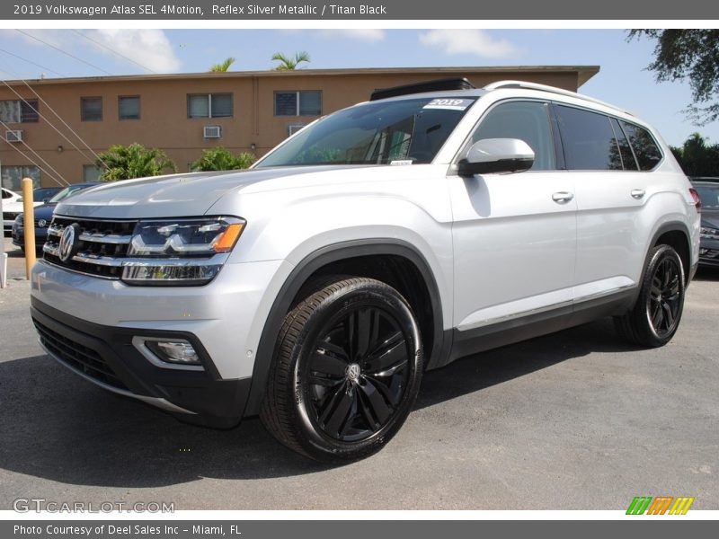 Reflex Silver Metallic / Titan Black 2019 Volkswagen Atlas SEL 4Motion