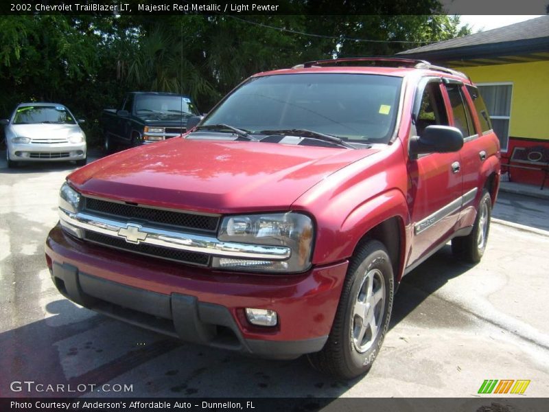 Majestic Red Metallic / Light Pewter 2002 Chevrolet TrailBlazer LT