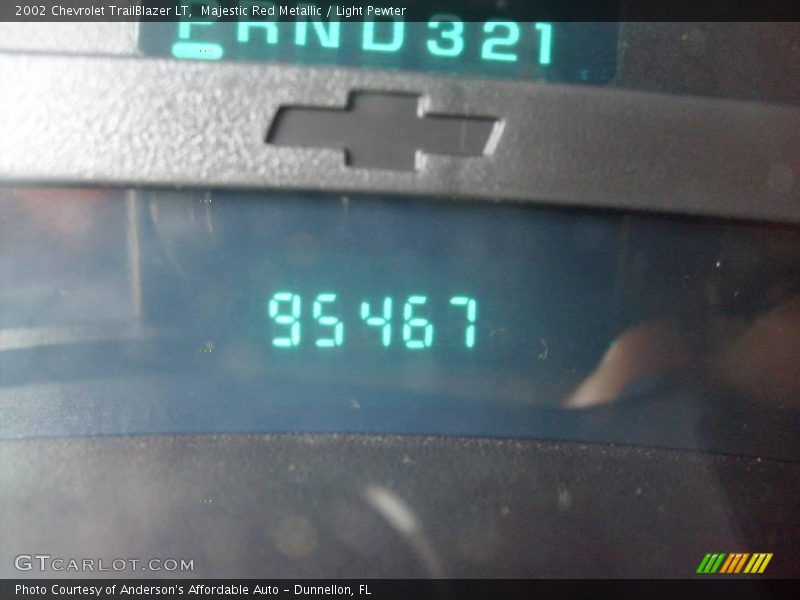 Majestic Red Metallic / Light Pewter 2002 Chevrolet TrailBlazer LT