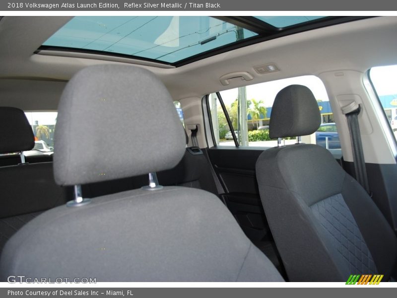 Reflex Silver Metallic / Titan Black 2018 Volkswagen Atlas Launch Edition