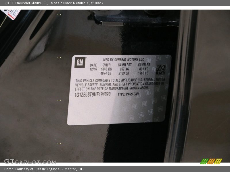 Mosaic Black Metallic / Jet Black 2017 Chevrolet Malibu LT