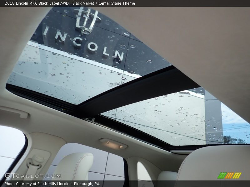Sunroof of 2018 MKC Black Label AWD