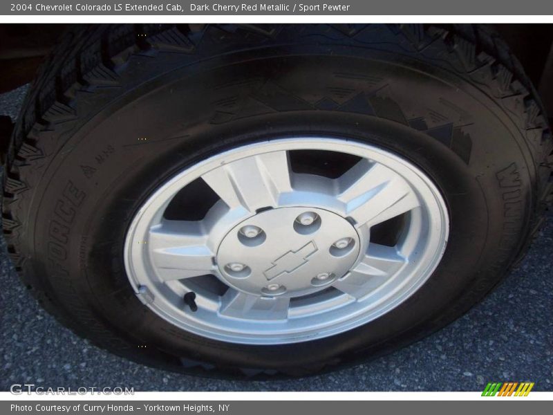 Dark Cherry Red Metallic / Sport Pewter 2004 Chevrolet Colorado LS Extended Cab