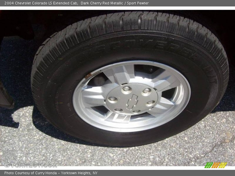 Dark Cherry Red Metallic / Sport Pewter 2004 Chevrolet Colorado LS Extended Cab