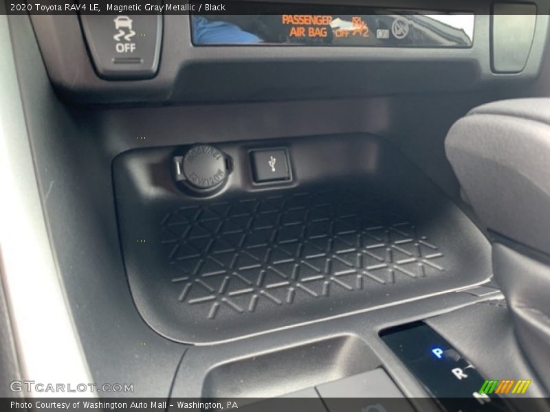 Magnetic Gray Metallic / Black 2020 Toyota RAV4 LE