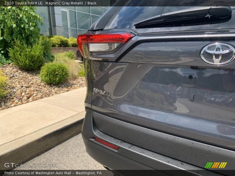Magnetic Gray Metallic / Black 2020 Toyota RAV4 LE