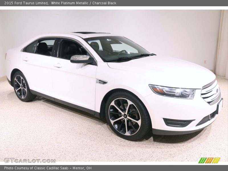 White Platinum Metallic / Charcoal Black 2015 Ford Taurus Limited