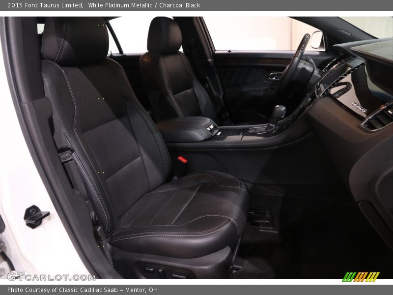 White Platinum Metallic / Charcoal Black 2015 Ford Taurus Limited