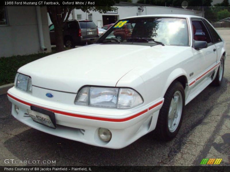 Oxford White / Red 1988 Ford Mustang GT Fastback