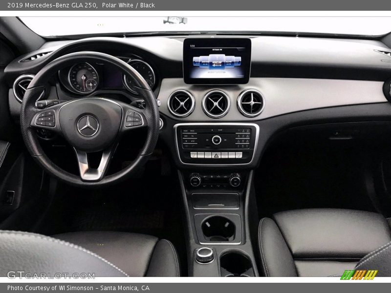 Polar White / Black 2019 Mercedes-Benz GLA 250