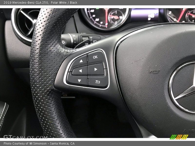 Polar White / Black 2019 Mercedes-Benz GLA 250