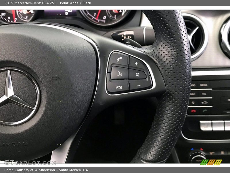 Polar White / Black 2019 Mercedes-Benz GLA 250